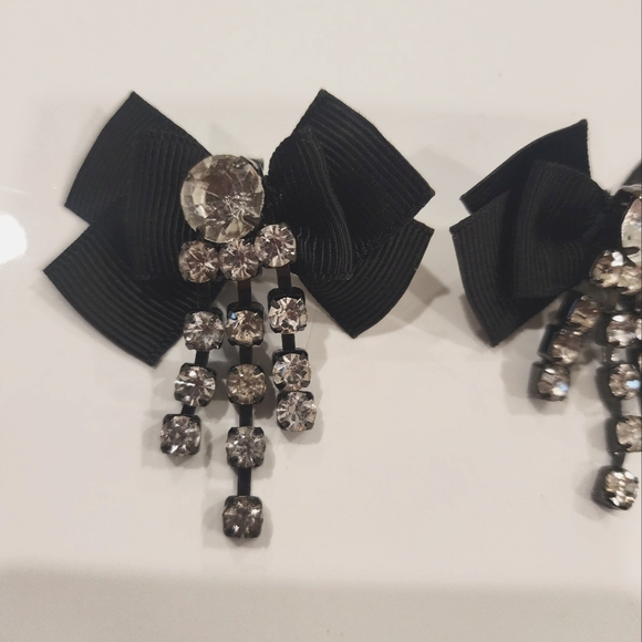 H&M earings with black satin bow and cubic zirconia, excellent condition, - Picture 1 of 4